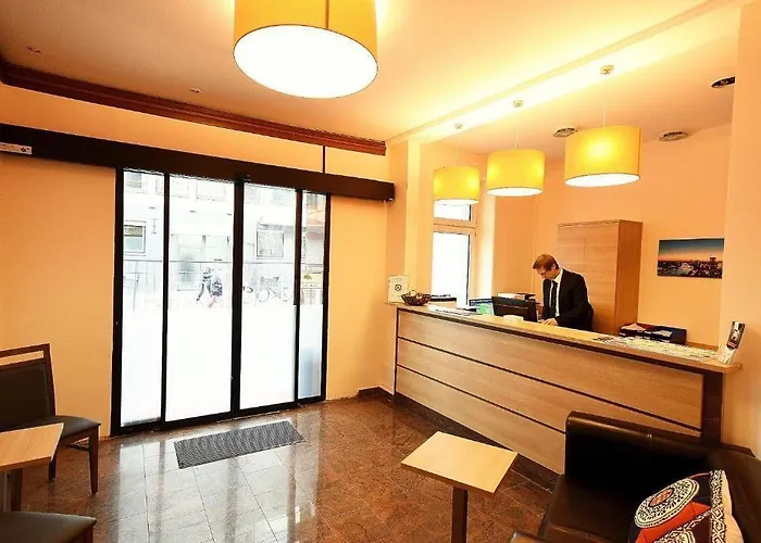 Little Paris 酒店 美因河畔法兰克福